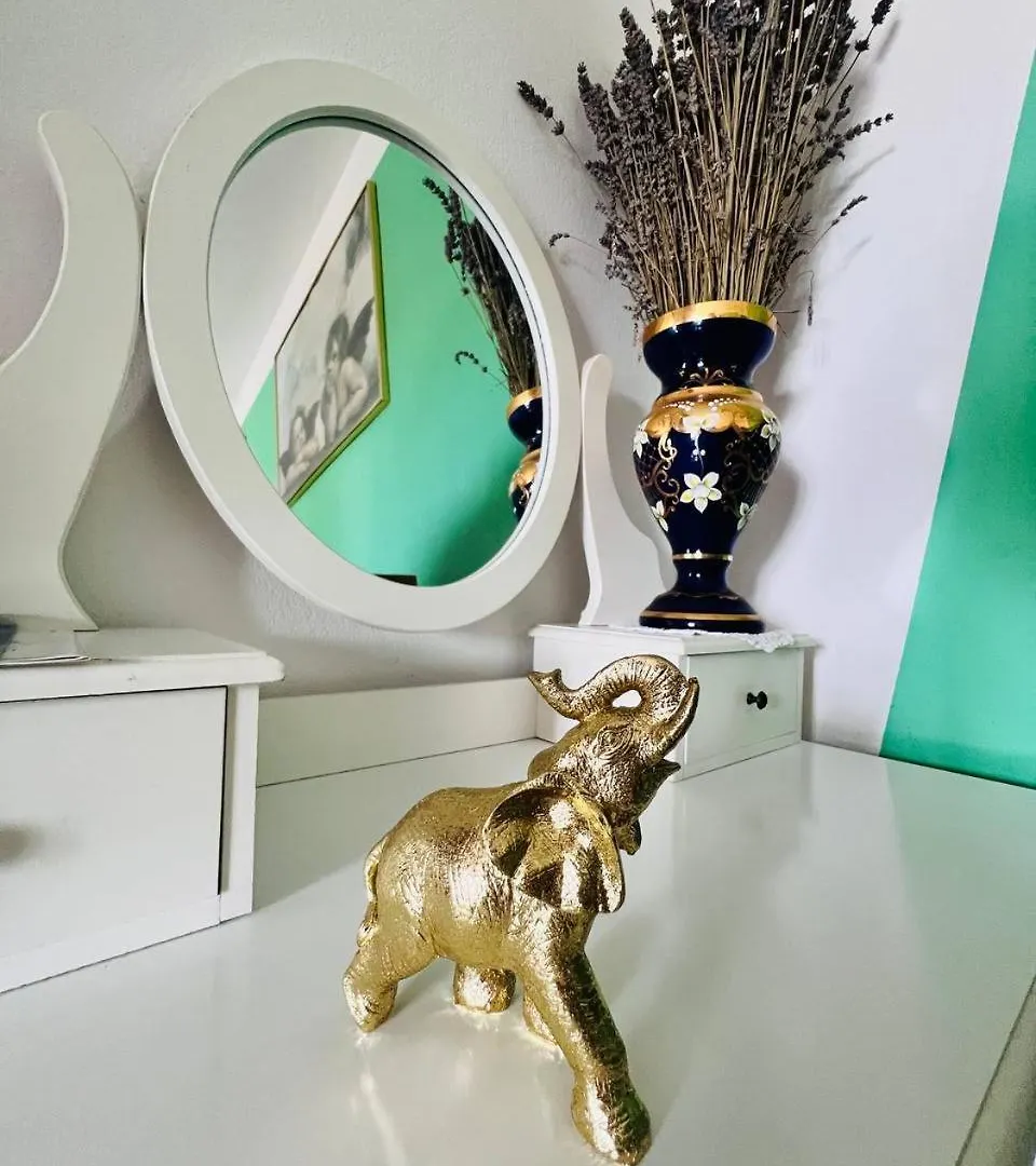 Mira Apartman Póla 0*,
