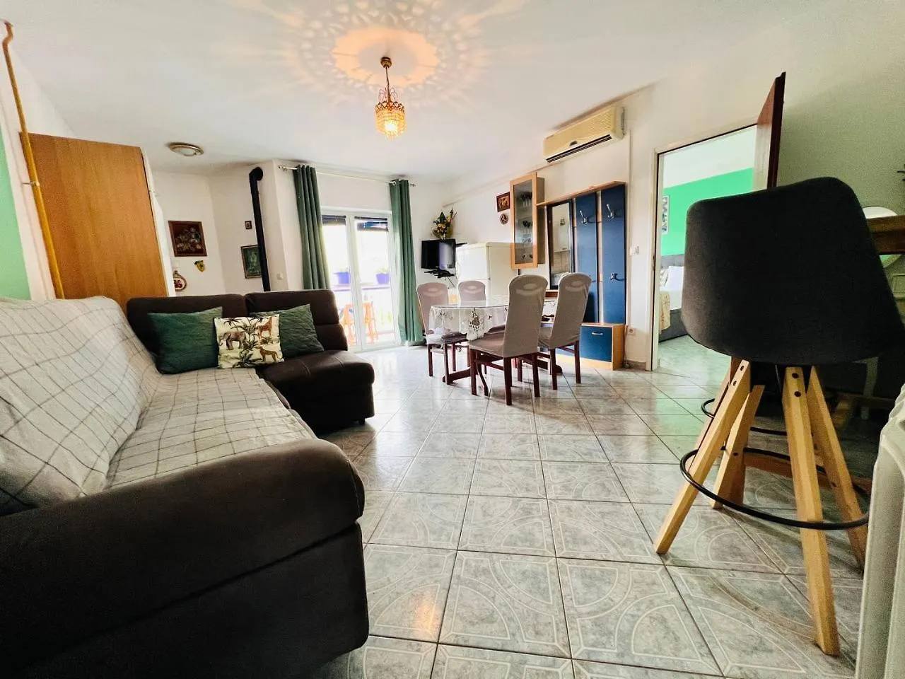 Mira Apartman Póla